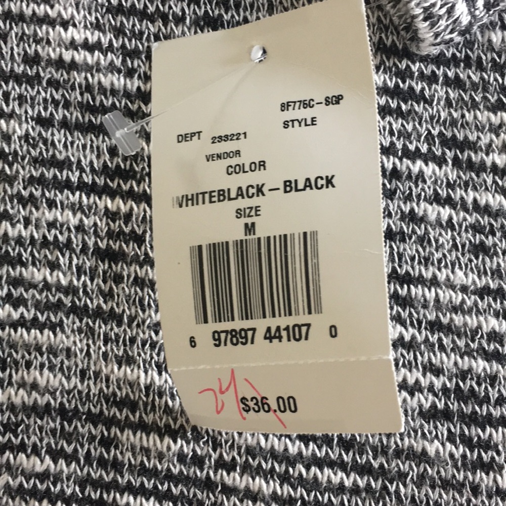 Moa Moa sweater  with scalloped lace detail, NWT - Picture 4 of 6